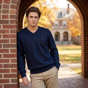 Eddie Bauer Navy V Neck Cotton Sweater Mens Medium Pullover Classic Logo Preppy